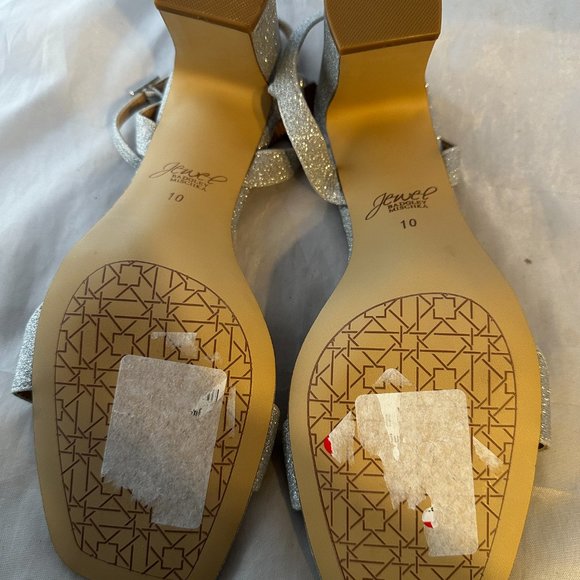 BADGLEY MISCHKA JEWEL Rayla Evening Sandals, Silver Fabric Women Size 10 M NEW - Picture 6 of 6